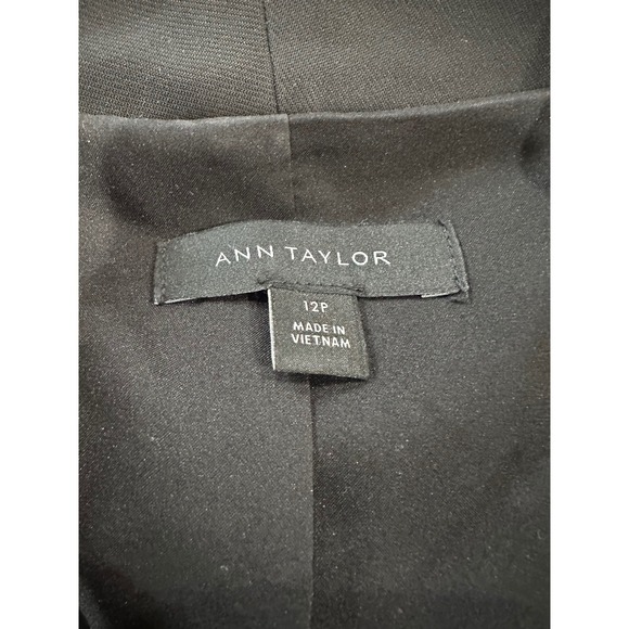 Ann Taylor Womens Black 2 Piece Pant Suit Blazer Trousers Set Size 12P - Picture 7 of 12